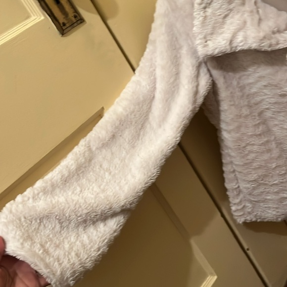 Patagonia Fur Jacket - Picture 8 of 13